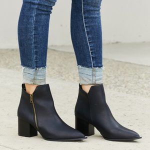 Qupid Sweet Aroma Zip-Up Pointed Toe Ankle Booties